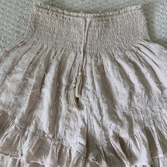 Flowy Shorts - Picture 2 of 4